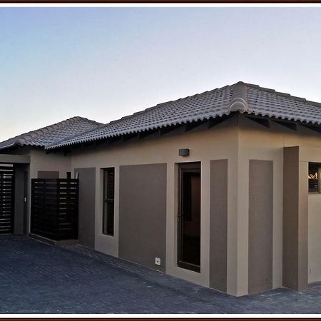 Studio 77 Langebaan Luaran gambar